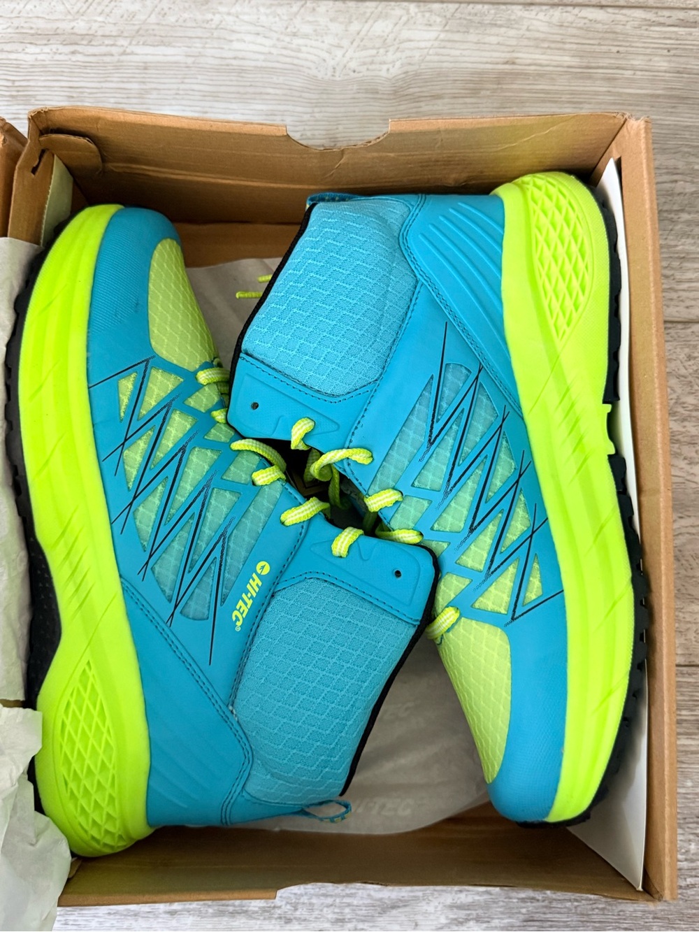 Hi-Tec Demolisher Mid Men’s 8.5 Blue Lime High Top Athletic Shoes NWT - Picture 8 of 10